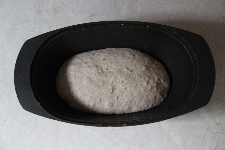 тесто для цельнозернового хлеба в духовке