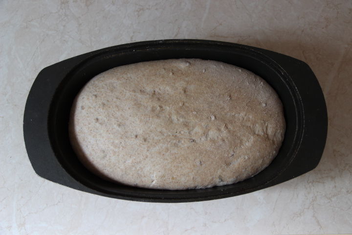 тесто для цельнозернового хлеба в духовке