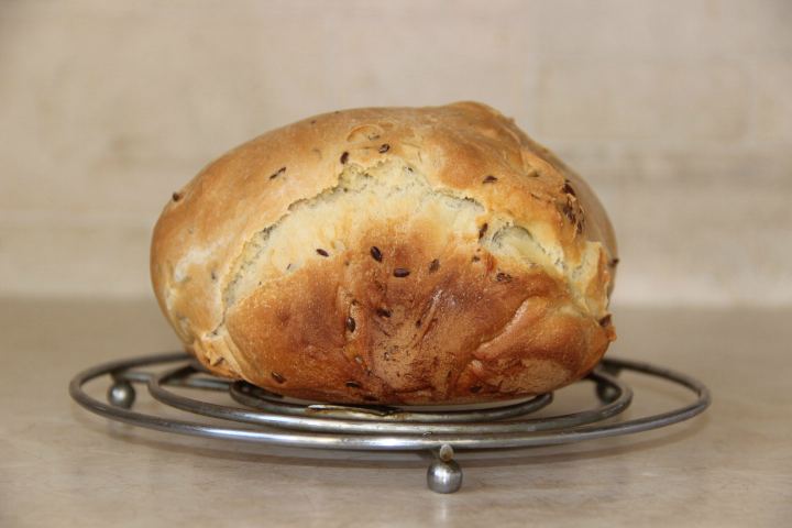 пшеничный хлеб с льняными семечками