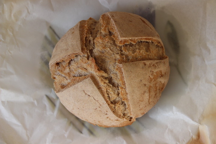 Хлеб из трех сортов муки на закваске